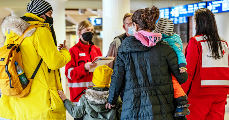 Food vouchers bring joy to families that have fled to Finland