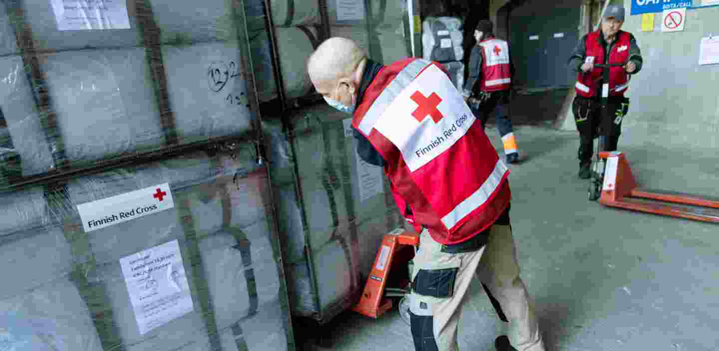 The Red Cross logistics unit organises the transport, storage and distribution of material aid from the International Red Cross to Ukraine.