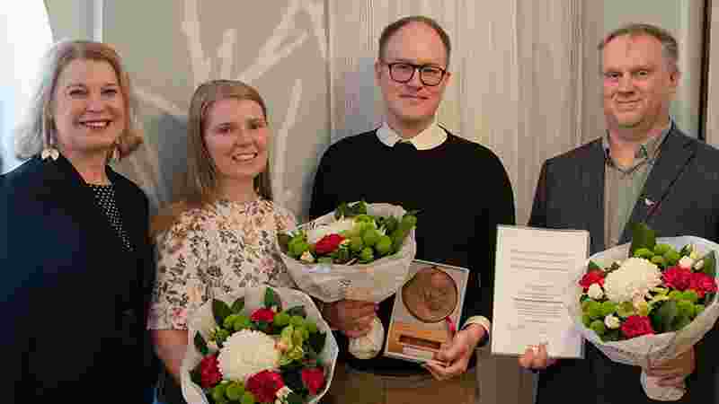 Mental Health Ambulance receives an award from the Finnish Red Cross
