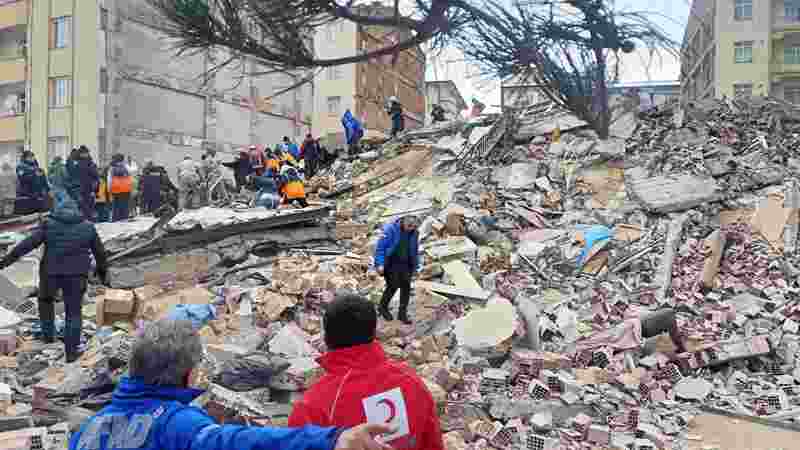 The Disaster Relief Fund contributes €300,000 to emergency aid in Turkey and Syria