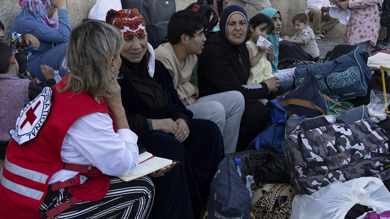 Right of the Red Cross to help immigrants